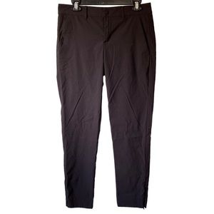 2/$15 The North Face black mid rise zip ankle hiking pants women’s 4